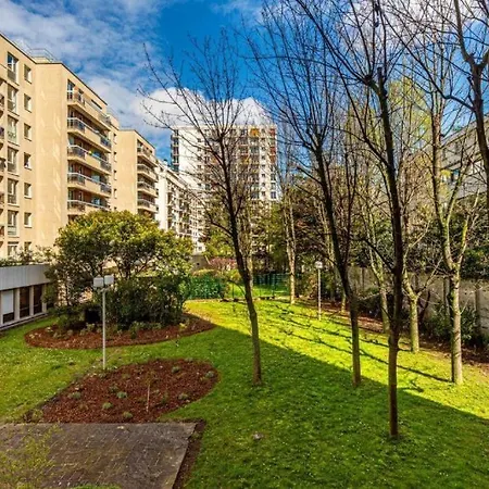 Calme Sur Jardins - Bassin Apartment