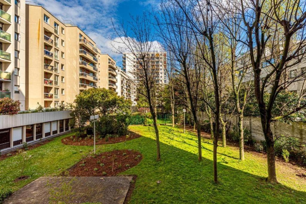Calme Sur Jardins - Bassin Apartment